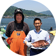 漁師さんと代表 鈴木賢司